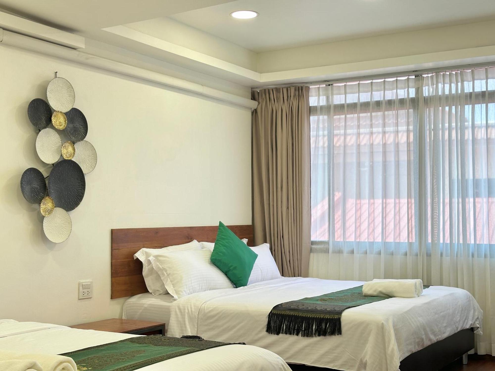Longzhu Guesthouse Bangkok Exterior foto